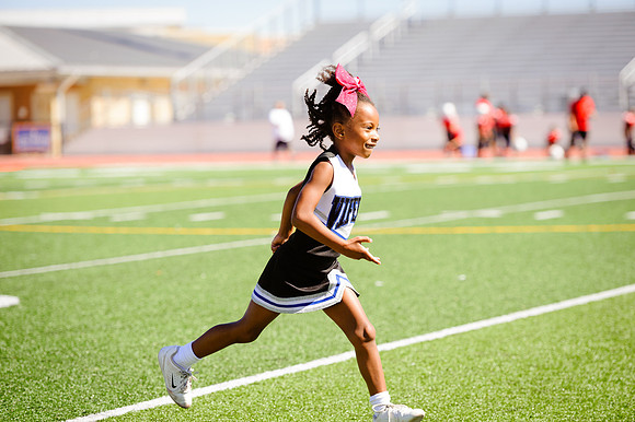Vipers-Cheer_10-22-16-51